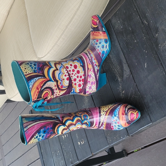 Corky's Lace Back Rain Boots - Picture 5 of 8